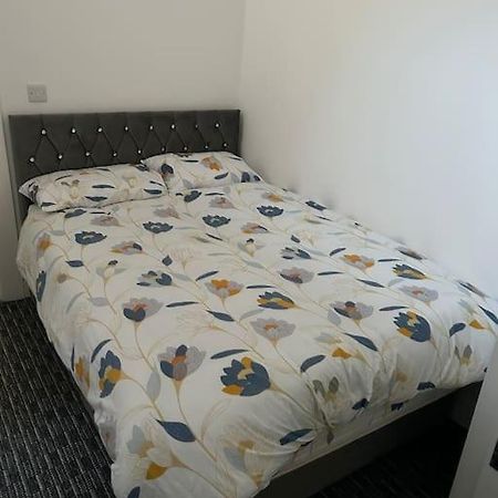 Modern 1 Bed Apartment In Salford Manchester Luaran gambar