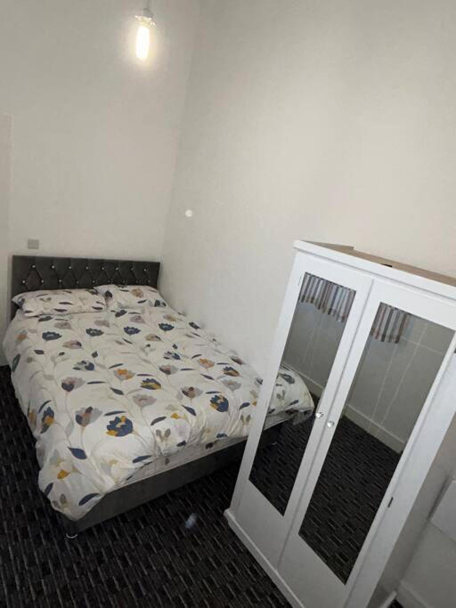 Modern 1 Bed Apartment In Salford Manchester Luaran gambar