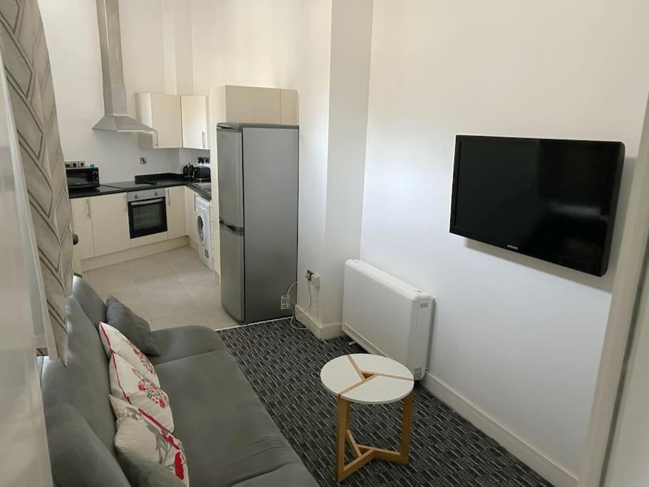 Modern 1 Bed Apartment In Salford Manchester Luaran gambar